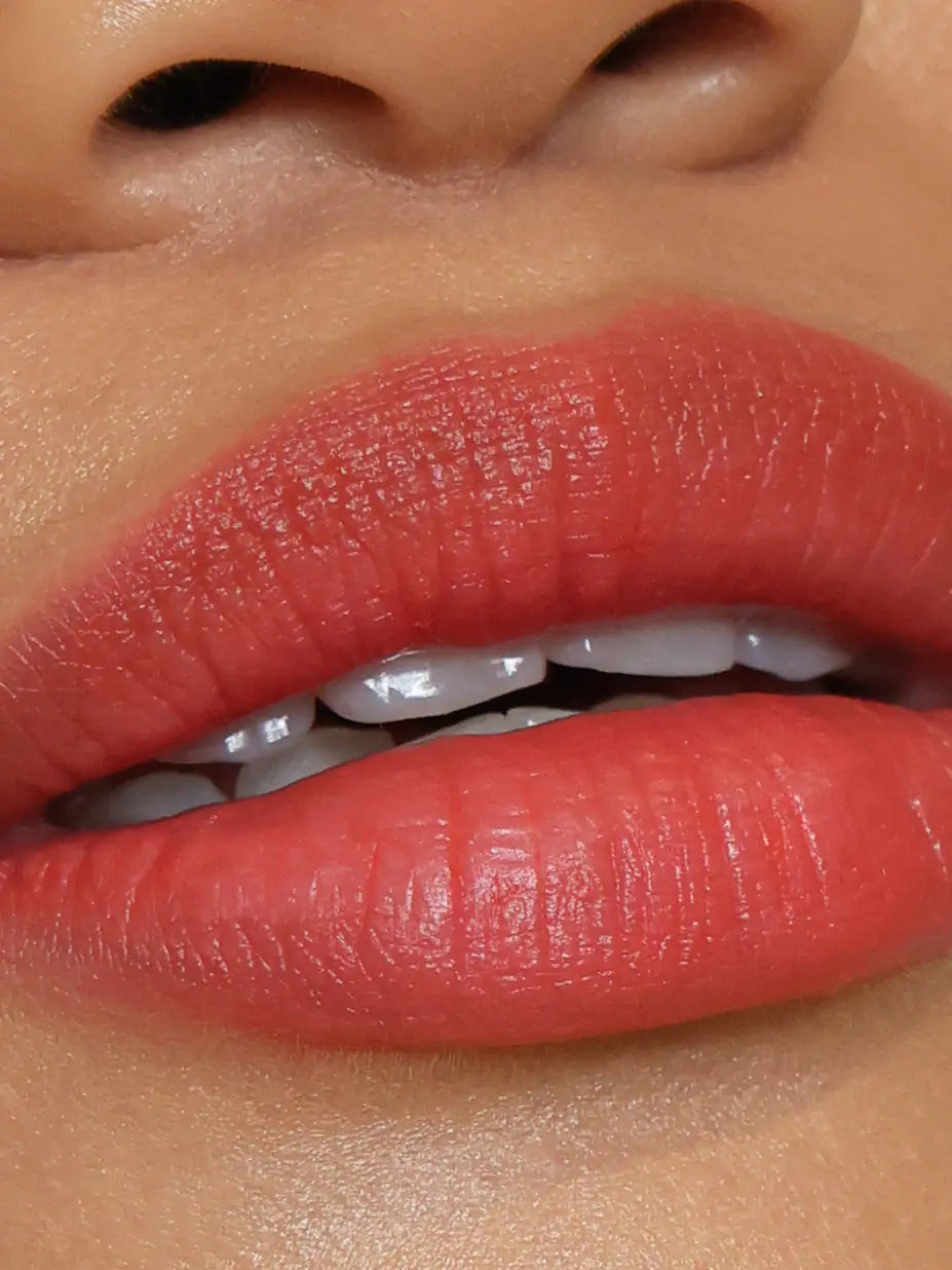 Refy Lip Blush